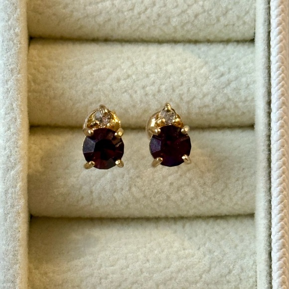 Chic Gold and Deep Purple Earrings - Picture 1 of 6